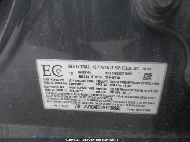 Tesla Model Y 2021 5YJYGAEE3MF136980 Image 9
