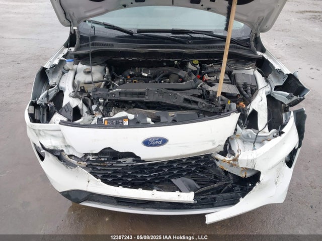 1FMCU9J93NUA56299 Ford gtdi 240ps
