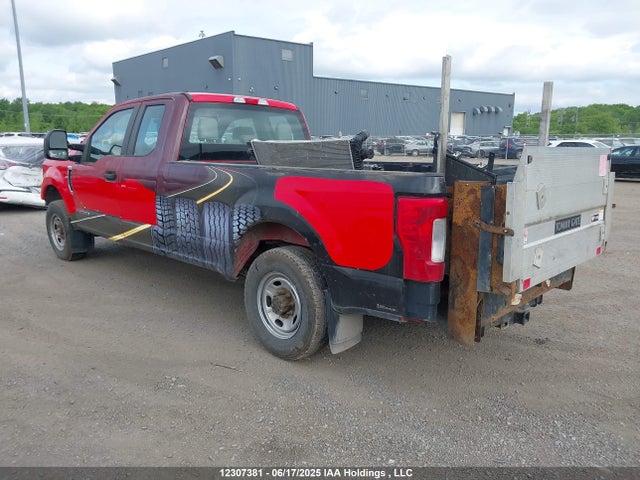 Ford F-350 Xl 2017 1FT8X3AT6HED62311 Image 3