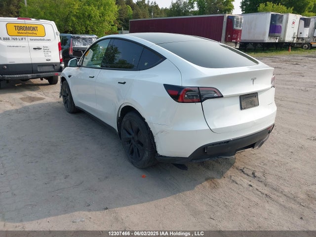 7SAYGDEE9RF230499 Tesla Model Y