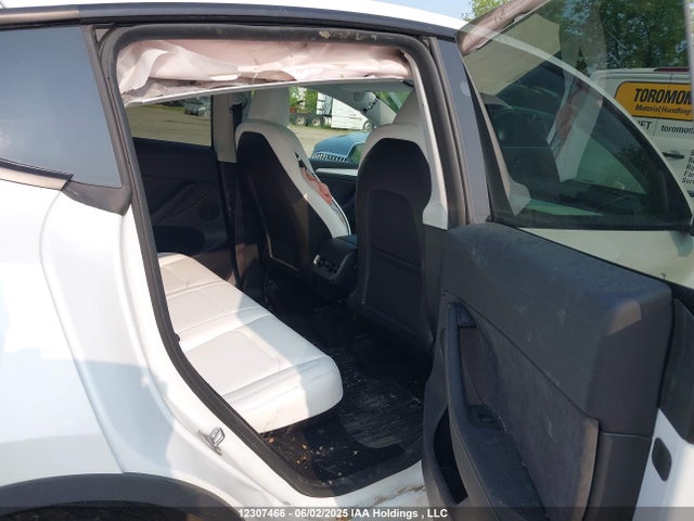 7SAYGDEE9RF230499 Tesla Model Y