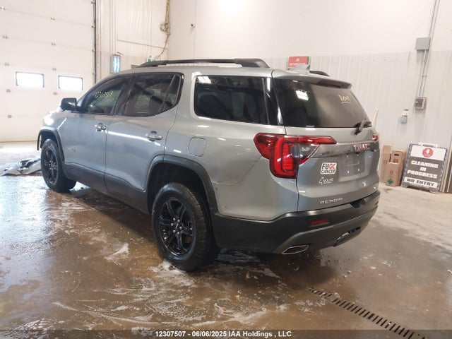 1GKKNLLS9PZ242188 GMC lgx