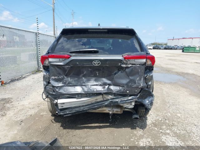 2T34WRFV8SW261415 Toyota RAV4 SE