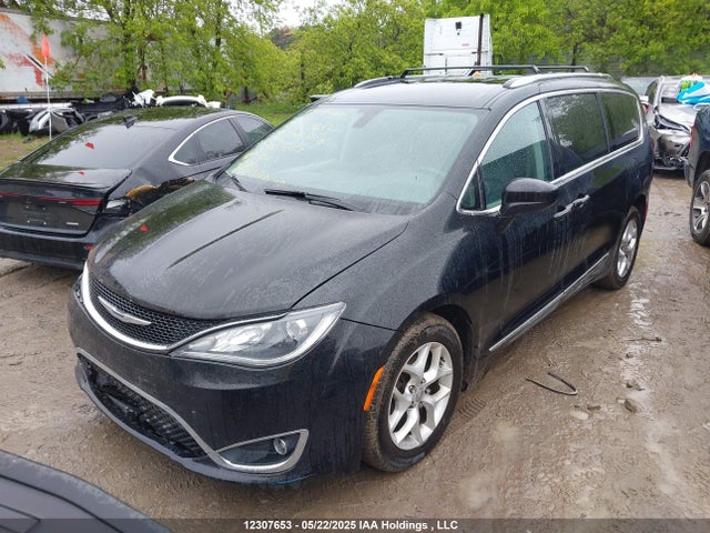 2C4RC1EG8HR550607 Chrysler Pacifica