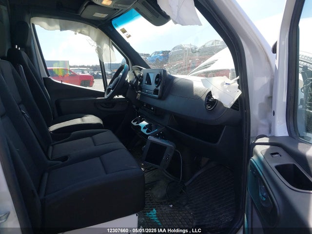 W1Y4KCHY5RP631463 Mercedes-Benz Sprinter 2500