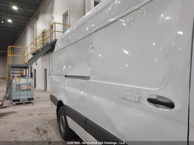 W1Y4KCHY5RP631463 Mercedes-Benz Sprinter 2500