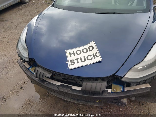 5YJ3E1EB7NF154258 Tesla MODEL 3