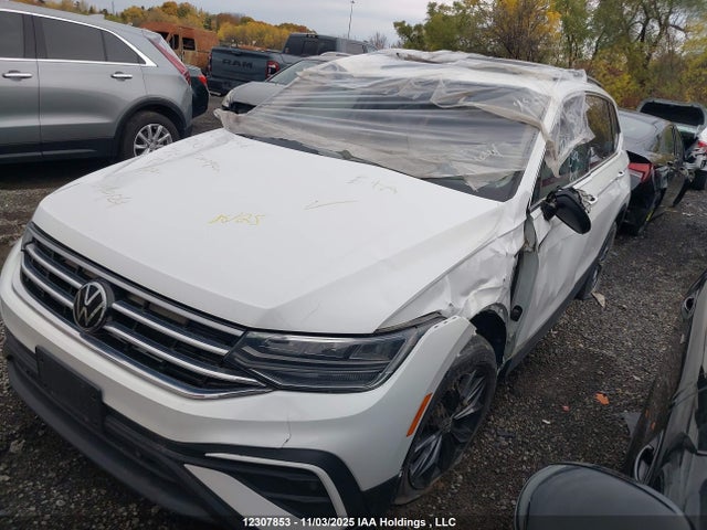 3VV2B7AX9NM110302 Volkswagen Tiguan