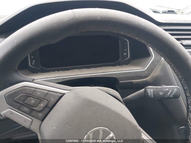 3VV2B7AX9NM110302 Volkswagen Tiguan