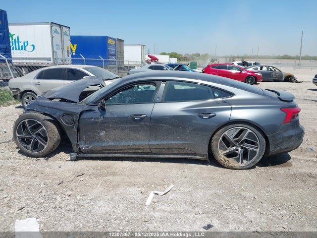 WAUFJBFW4P7004159 Audi E-tron Gt Premium Plus