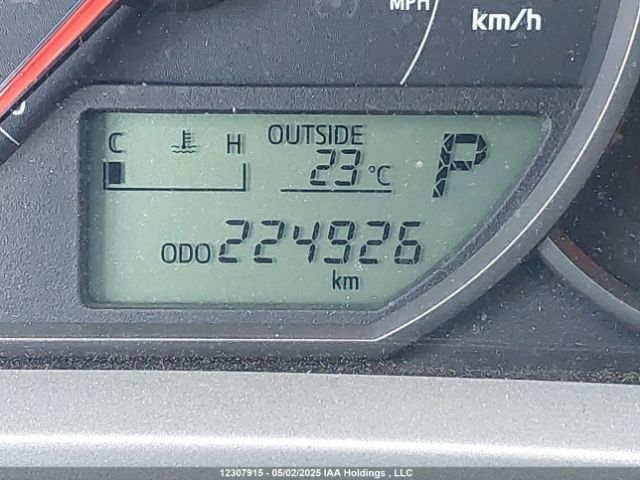 2T3BFREV1GW469765 Toyota RAV4 LE