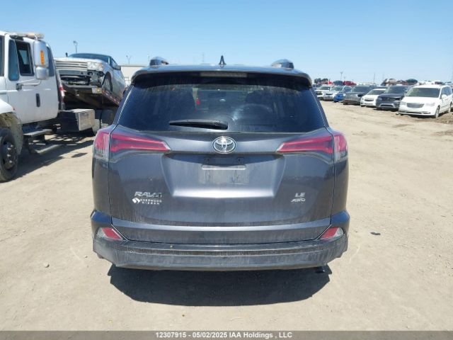 2T3BFREV1GW469765 Toyota RAV4 LE