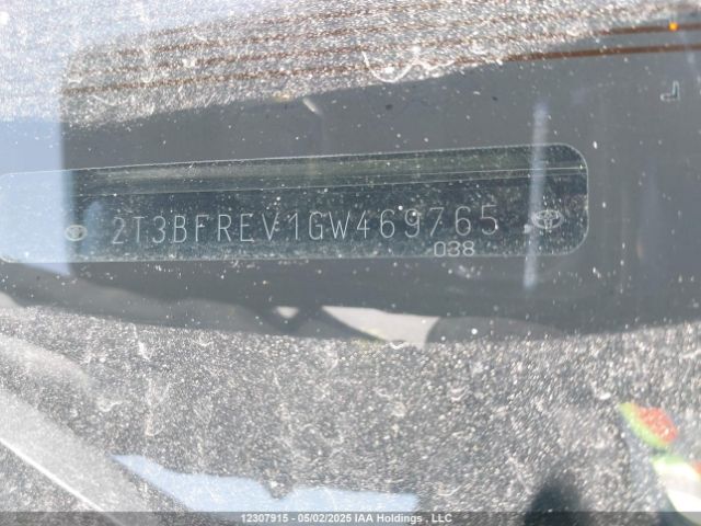 2T3BFREV1GW469765 Toyota RAV4 LE