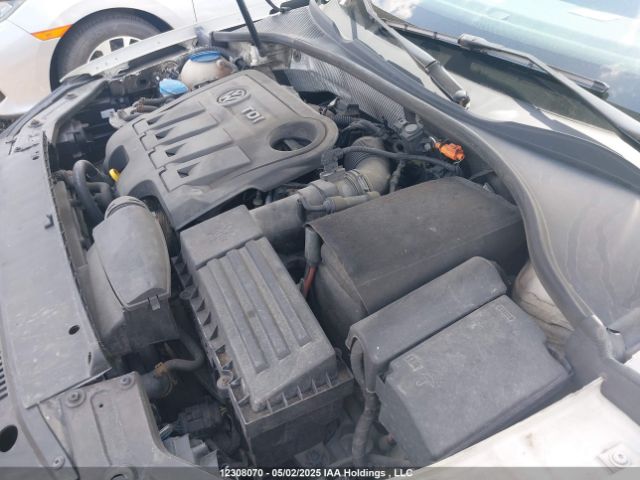 1VWBN7A35EC112775 Volkswagen 2014