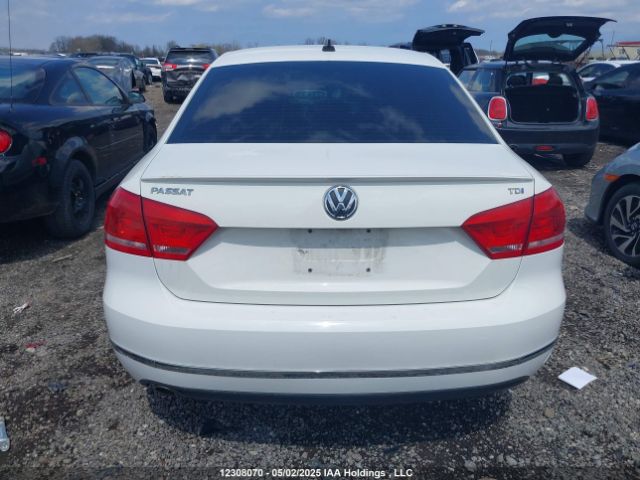 1VWBN7A35EC112775 Volkswagen 2014