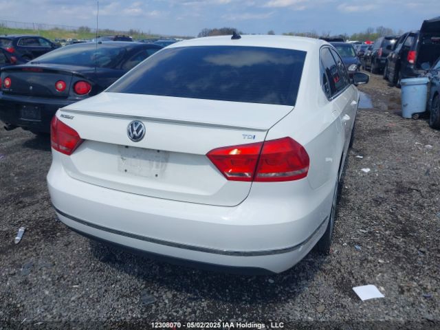 1VWBN7A35EC112775 Volkswagen 2014