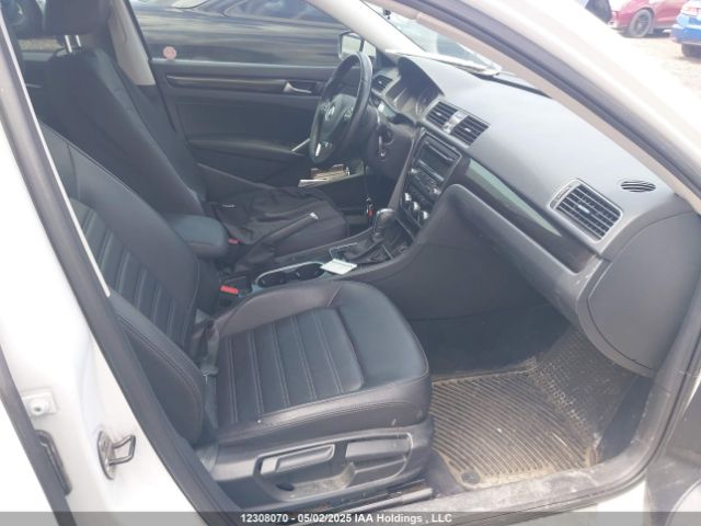 1VWBN7A35EC112775 Volkswagen 2014
