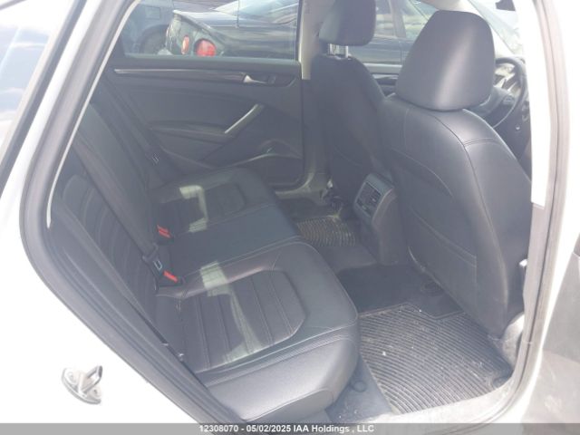 1VWBN7A35EC112775 Volkswagen 2014
