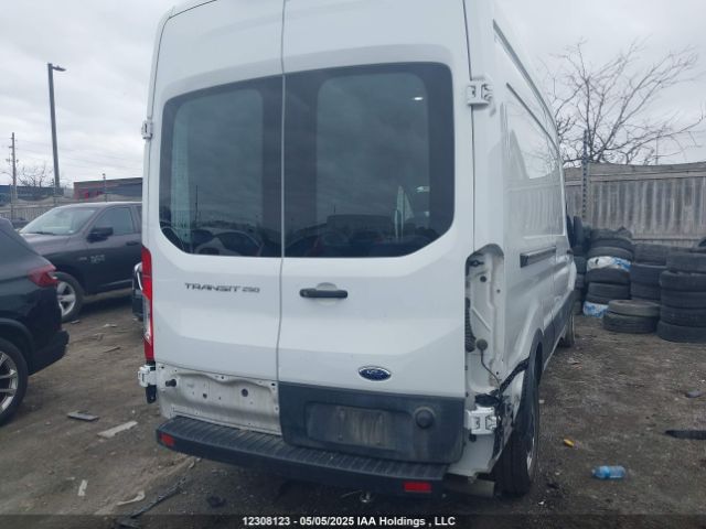 1FTBR1X83MKA00102 Ford Transit T-250