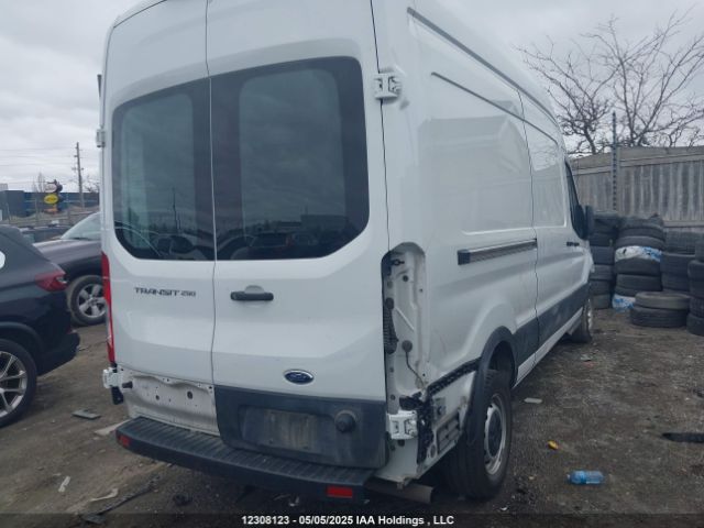 1FTBR1X83MKA00102 Ford Transit T-250