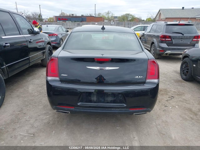 Chrysler 300 S 2019 2C3CCAGG0KH640564 Image 16