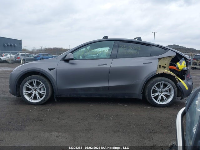 7SAYGDEE3PF772601 Tesla 2023