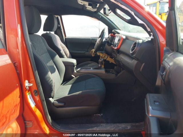 5TFDZ5BN3HX017696 Toyota Tacoma Dbl Cab/sr5/trd Sport/or