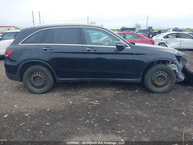 W1N0G8EB5NV384963 Mercedes-Benz Glc 300 4matic