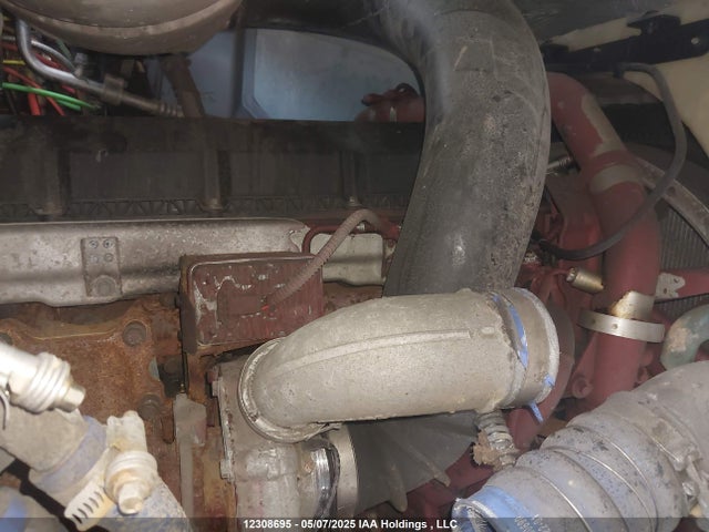 1M1AN4GY3PM032775 Mack Mp8