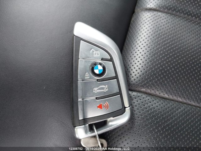 WBSJF0C02LCE08271 BMW M5