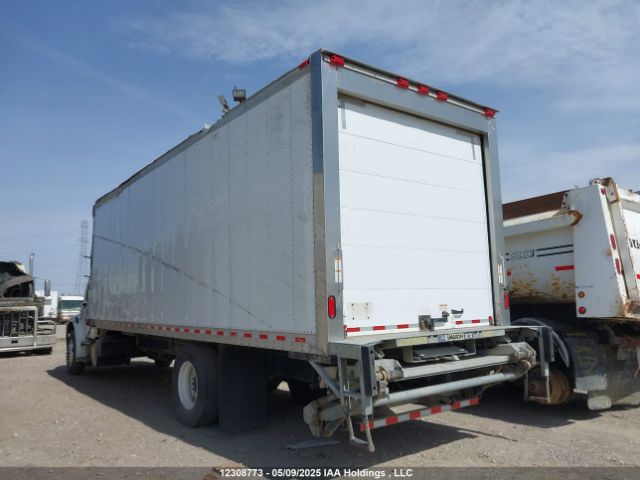 3ALACXFD0LDLZ0225 Freightliner M2 106