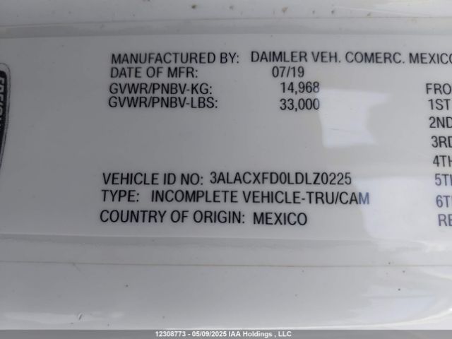 3ALACXFD0LDLZ0225 Freightliner M2 106