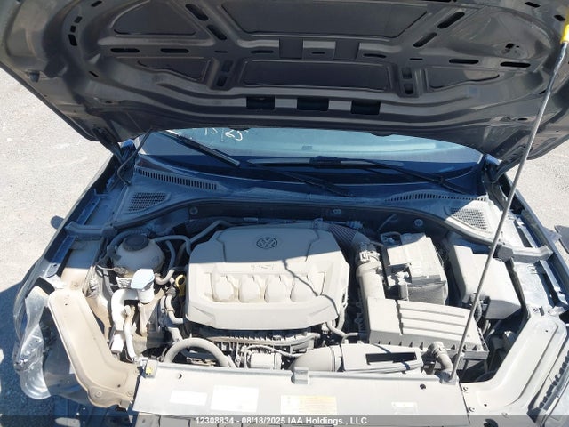 1VWBA7A37NC009367 Volkswagen Passat