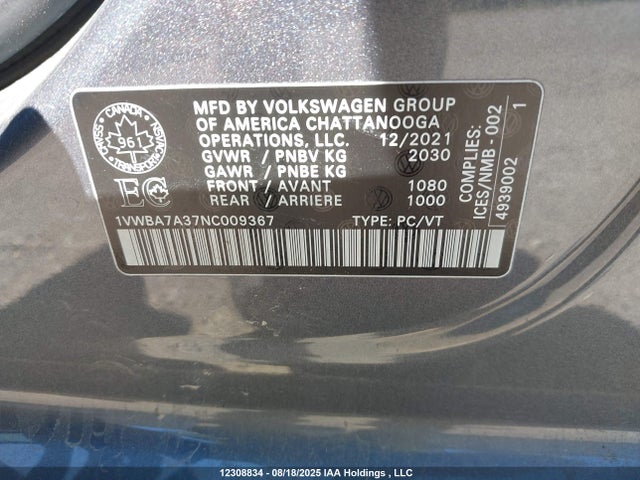 1VWBA7A37NC009367 Volkswagen Passat