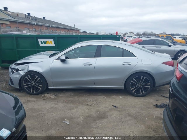 W1K5J4HB5SN519945 Mercedes-Benz m260