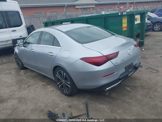 W1K5J4HB5SN519945 Mercedes-Benz m260
