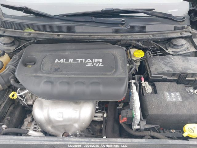 1C3CCCAB9GN145898 Chrysler 2016