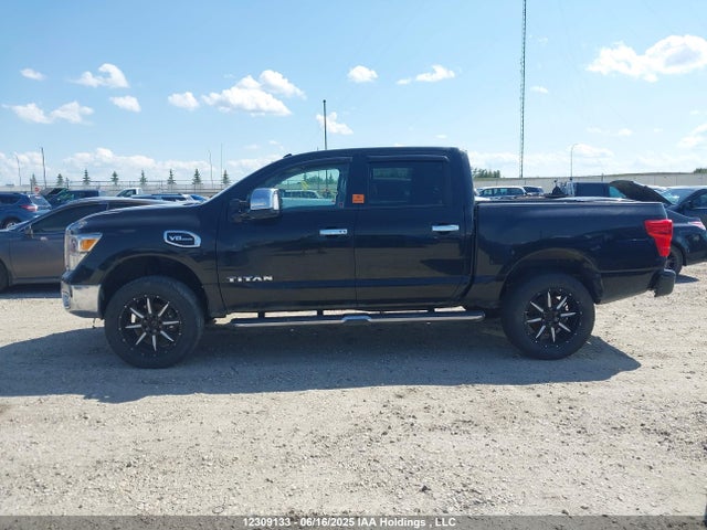 1N6AA1E58HN503489 Nissan 2017