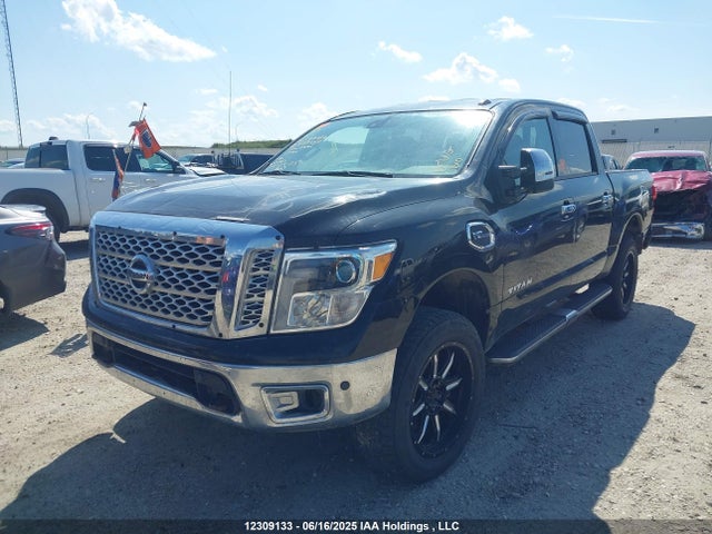 1N6AA1E58HN503489 Nissan 2017