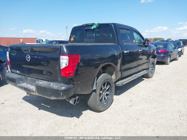 1N6AA1E58HN503489 Nissan 2017