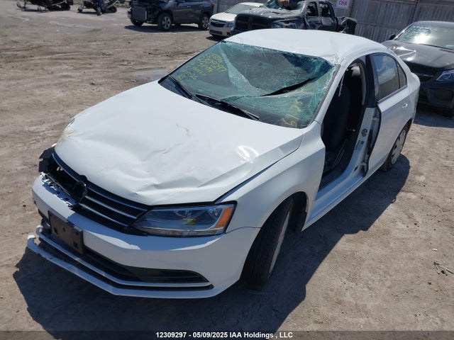 3VW267AJ9GM390947 Volkswagen 2016