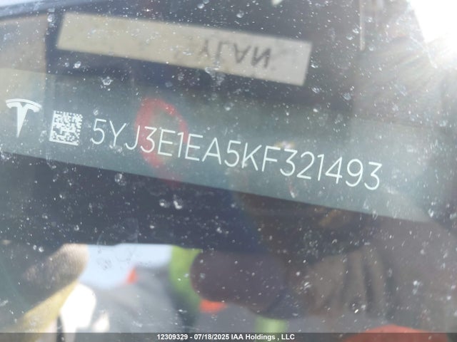 Tesla 2019 2019 5YJ3E1EA5KF321493 Image 9