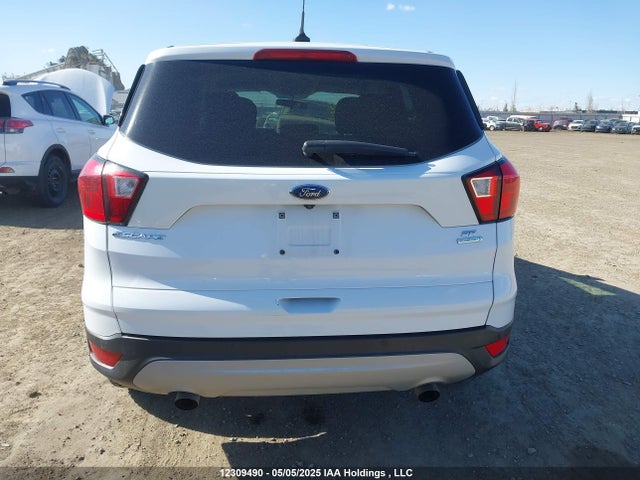 12309490 :رقم المزاد ، 1FMCU0GD7KUB39866 vin ، 2019 Ford Escape Se مزاد بيع