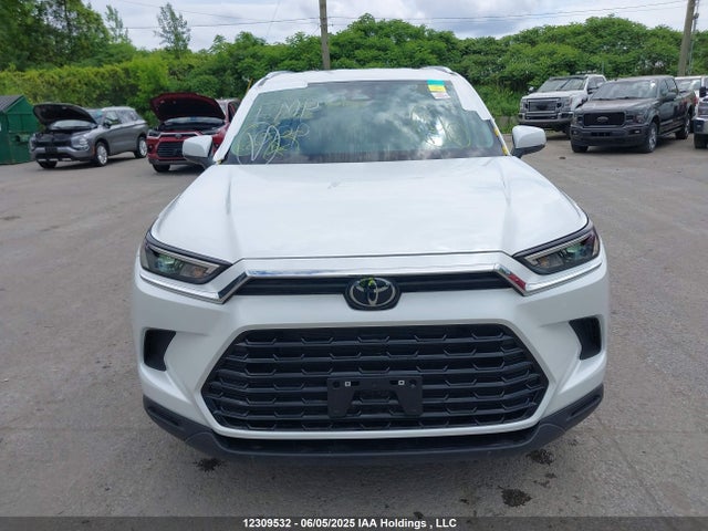 Toyota t24a-fts 2024 5TDAAAB58RS033726 Image 13
