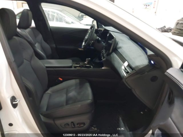 2T2BBMCA6SC072923 Lexus a25a-fxs