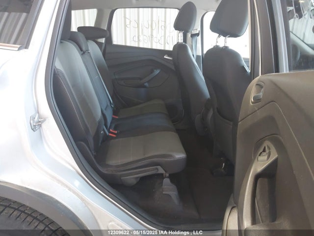 1FMCU0G75GUB77338 Ford Escape