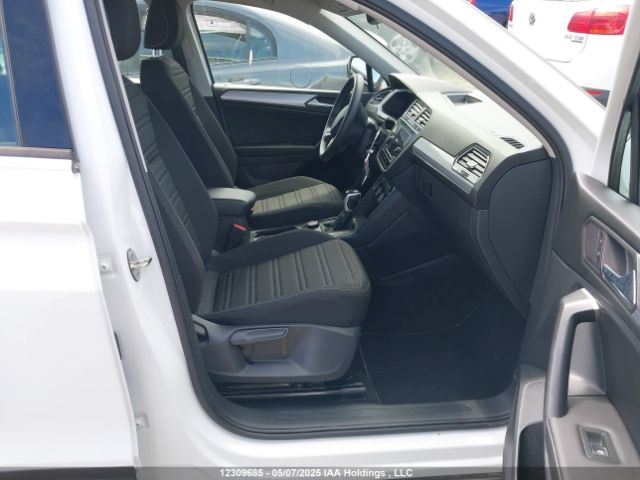 3VVFB7AX6RM035937 Volkswagen TIGUAN S