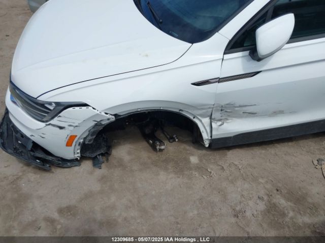 3VVFB7AX6RM035937 Volkswagen TIGUAN S