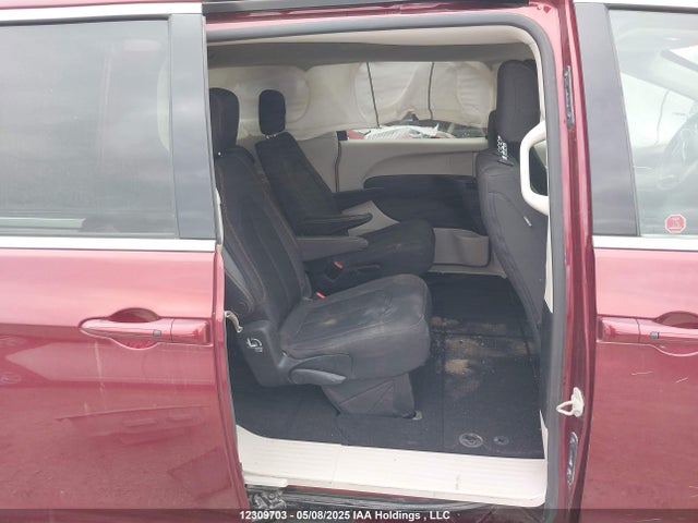 Chrysler 2019 2019 2C4RC1DG7KR644924 Image 8