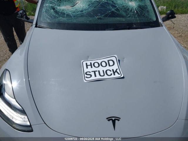 7SAYGDEE8NF434625 Tesla Model Y